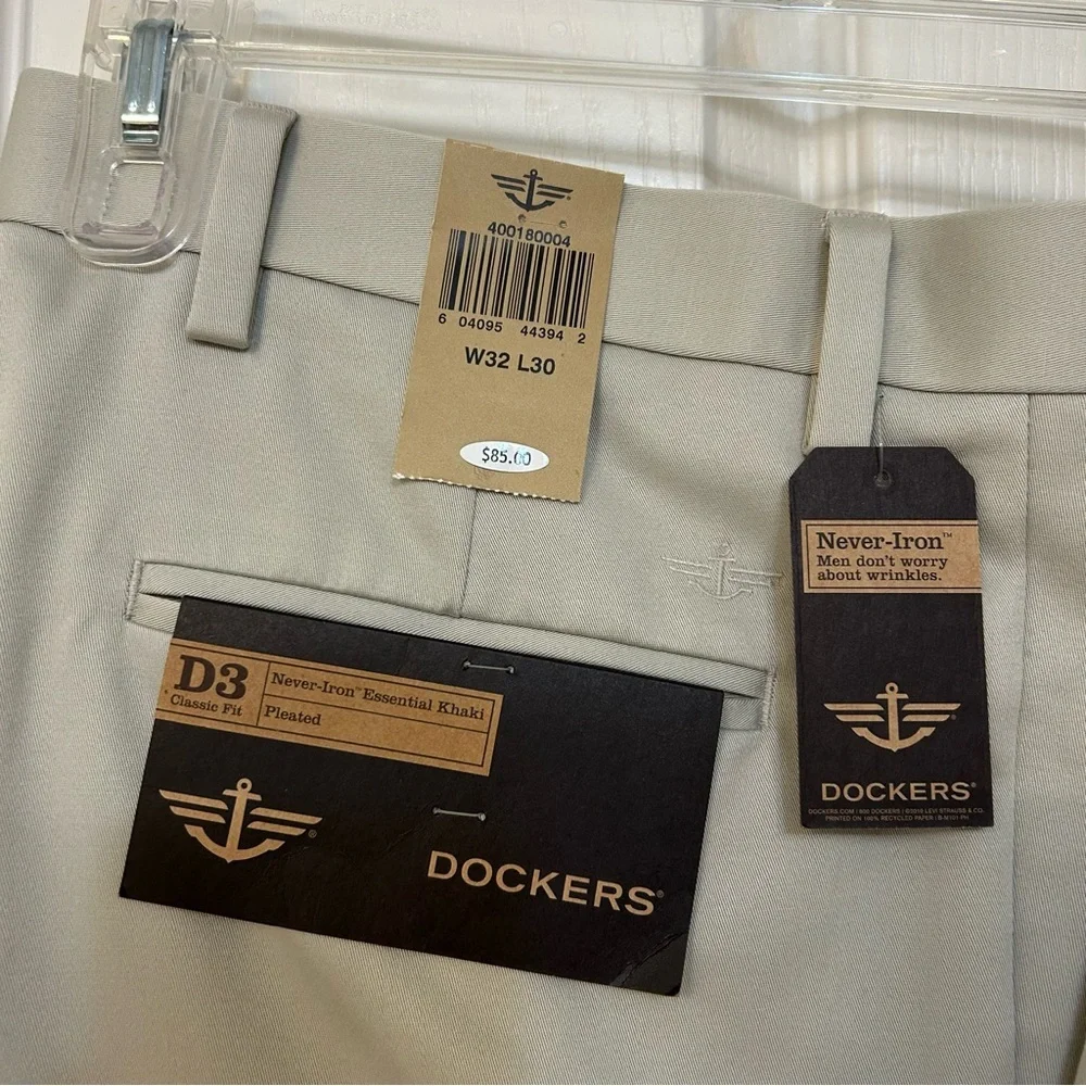 Dockers 100% Cotton Never-Iron Wrinkle-Free Essential Khaki in Stone Size 32*30 - Picture 3 of 7